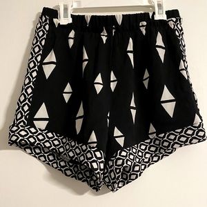 H&M Conscious printed shorts